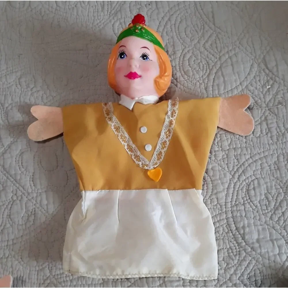 Mr Rodgers Neighborhood Hand Puppets Brown Yellow Vintage Style Folk Characters - Picture 7 of 10